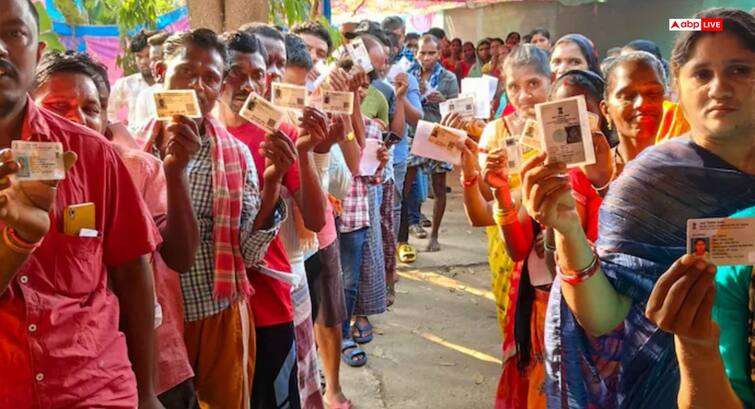 Election Commission said no change in process of updating voter list in Bihar releases Special Intensive Revision अफवाहों पर न दें ध्यान! चुनाव आयोग बोला- बिहार में वोटर लिस्ट अपडेशन की प्रक्रिया में नहीं किया कोई बदलाव