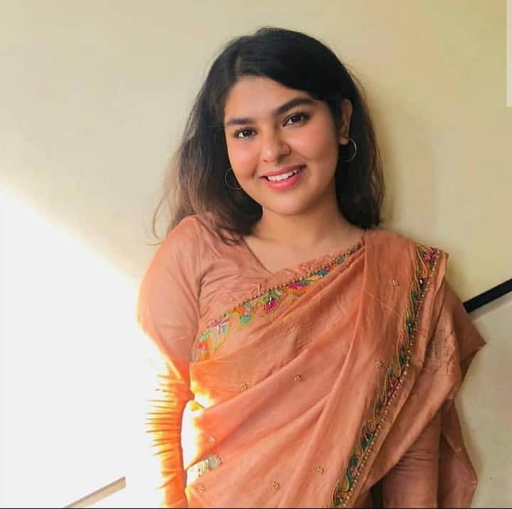 इंटरव्यू के दौरान निधि भानुशाली ने तारक मेहता का उल्टा चश्मा के लिए दिए अपने पहले ऑडिशन को लेकर भी बात की. उन्होंने बताया कि इस शो का ऑडिशन बिलकुल रैंडम था. उसी दिन वो और भी 2–3 जगह ऑडिशन दे चुकी थी और फिर रैंडमली तारक मेहता के सेट पर भी सोनू के किरदार के लिए ऑडिशन देने पहुंच गईं . एक्ट्रेस ने पहले से ही डिसाइड कर लिया था कि वो ज्यादा लंबा चलने वाला शो साइनअप नहीं करेंगी.