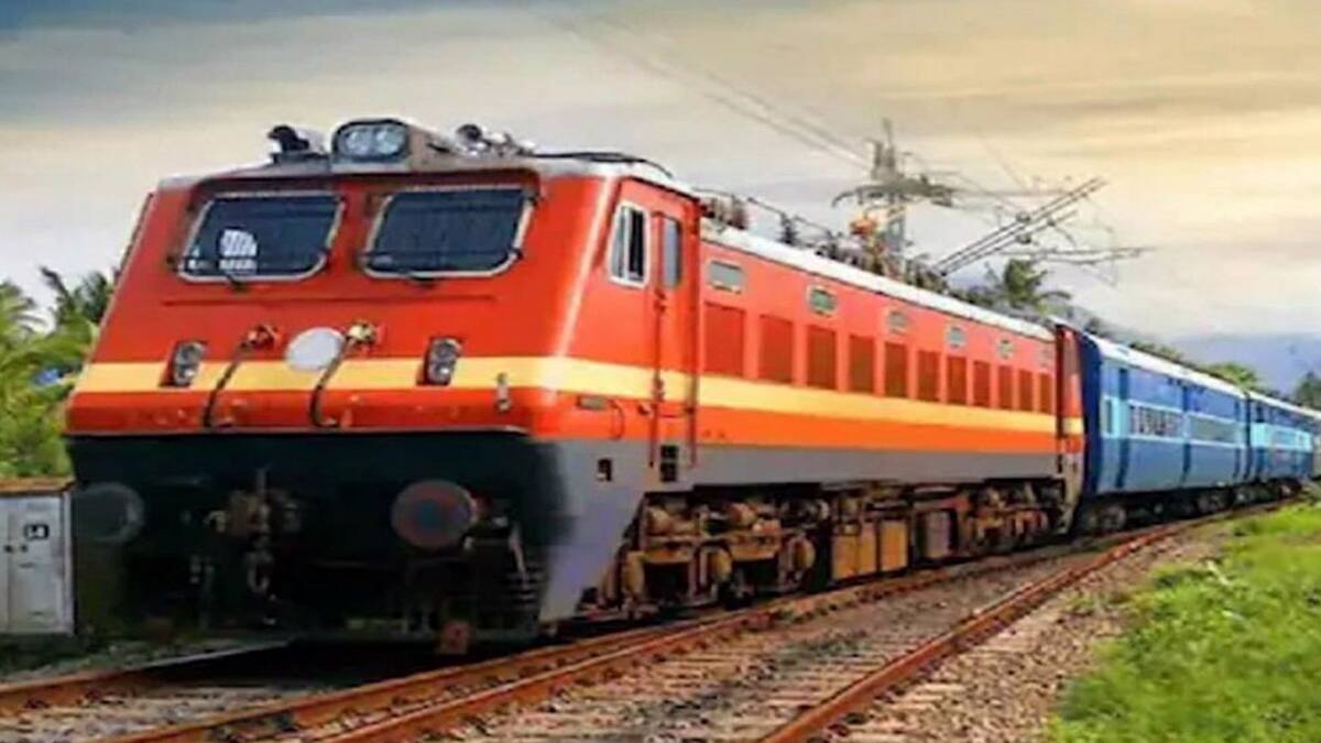 பயணிகளின் கனவு இல்லம்! இந்தியாவின் பழமையான ஹவுரா ரயில் நிலையம்! வரலாறு என்ன ?