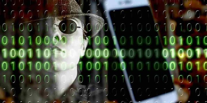 अगर आपने भी 5pit Trade जैसे किसी ऐप को डाउनलोड किया है तो सावधान हो जाएं. यह ऐप आपके बैंक अकाउंट से पैसे निकालने की ताक में रहता है. सबसे पहले इस ऐप को अपने फोन से अनइंस्टॉल करें और उससे पहले ऐप में दी गई बैंक डिटेल्स और अन्य संवेदनशील जानकारियां हटा दें.