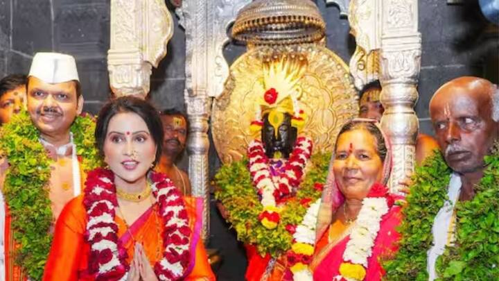 कैलास उगले हे सेवानिवृत्त सैनिक आहेत.