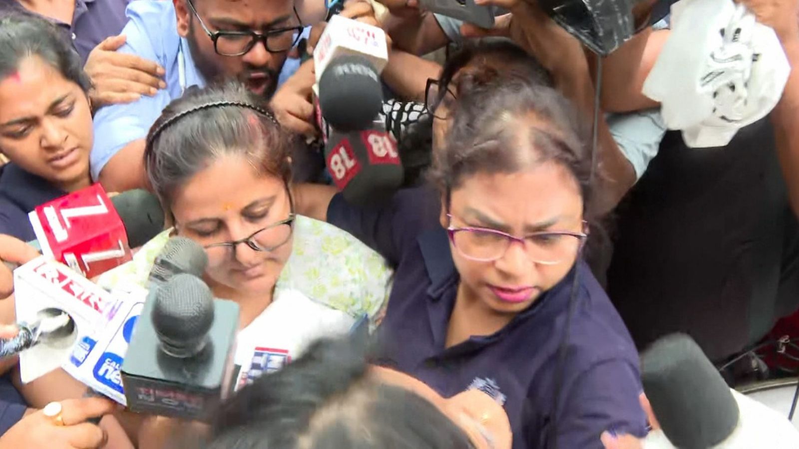 Kasba Incident: ছাত্রীকে 'গণধর্ষণ', সেই সময় কলেজেই ছিলেন ভাইস প্রিন্সিপাল? ভাইরাল ছবি ঘিরে বিস্ফোরক প্রশ্ন