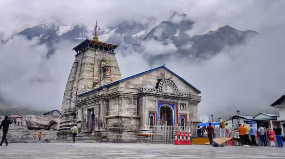 ਬਰਸਾਤ ਨੇ ਚਾਰ ਧਾਮ ਯਾਤਰਾ ‘ਚ ਪਾਇਆ ਵਿਘਨ, ਕੇਦਰਾਨਾਥ ਯਾਤਰਾ ‘ਤੇ ਲੱਗੀ ਰੋਕ uttarakhand-weather-released-rain-alert-and-stoped-kedarnath-dham-yatra ਬਰਸਾਤ ਨੇ ਚਾਰ ਧਾਮ ਯਾਤਰਾ ‘ਚ ਪਾਇਆ ਵਿਘਨ, ਕੇਦਰਾਨਾਥ ਯਾਤਰਾ ‘ਤੇ ਲੱਗੀ ਰੋਕ