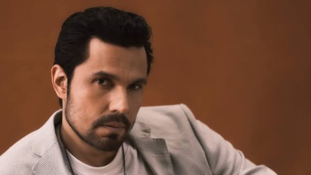 Randeep Hooda Applauds John Cena And Priyanka Chopra’s Performance In ‘Heads of State’ randeep-hooda-praises-john-cena-priyanka-heads-of-state Randeep Hooda Applauds John Cena And Priyanka Chopra’s Performance In ‘Heads of State’