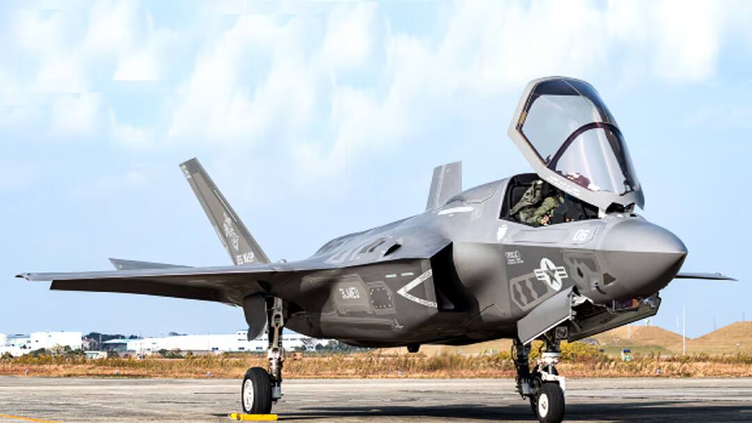 British fighter jet was grounded for 22 days at Thiruvananthapuram airport due to a malfunction tnn விமான நிலையத்தில் சிக்கிய பிரிட்டிஷ் போர் விமானம்: 22 நாட்களுக்குப் பின் நடந்த பரபரப்பு நகர்வு! F35B சிக்கல் தீருமா?