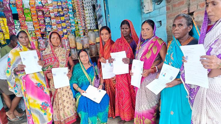 बिहार: विशेष गहन पुनरीक्षण के लिए देने होंगे सिर्फ एक दस्तावेज, हेल्पलाइन नंबर भी जारी, पढ़ें काम की खबर Bihar News Only One Document Needed During Voter List Revision Helpline Number बिहार: विशेष गहन पुनरीक्षण के लिए देने होंगे सिर्फ एक दस्तावेज, हेल्पलाइन नंबर भी जारी, पढ़ें काम की खबर