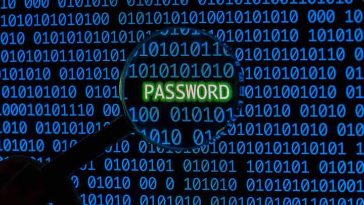 63 કરોડથી વધુ પાસવર્ડ લીક થયાના સમાચારથી વિશ્વભરના ઇન્ટરનેટ યુઝર્સની ચિંતા વધી ગઈ છે. અમેરિકાની તપાસ એજન્સી એફબીઆઈએ એક મોટા સાયબર ગુનેગારના અનેક ડિવાઈસમાંથી લાખો ચોરાયેલા પાસવર્ડ્સ મેળવ્યા છે.