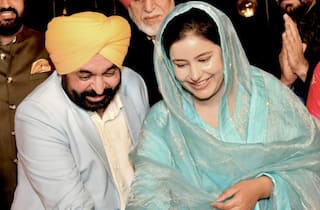 CM ਭਗਵੰਤ ਮਾਨ ਦੀ ਵਿਆਹ ਦੀ ਵਰ੍ਹੇਗੰਢ, ਪਤਨੀ ਨੇ ਸਾਂਝੀ ਕੀਤੀ ਪੋਸਟ, ਕਿਹਾ-ਵਿਆਹ ਦੀ ਤੀਜੀ ਵਰ੍ਹੇਗੰਢ ਮੁਬਾਰਕ ਮੇਰੇ ਹਮਸਫ਼ਰ, ਹਮੇਸ਼ਾ ਚੜ੍ਹਦੀਕਲਾ ‘ਚ ਰਹੋ..