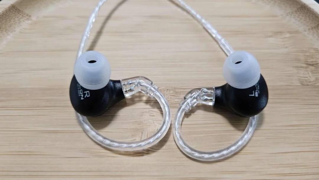 BLON BL03 II: காதில் பாட்டு சுகமா கேக்கனுமா? BLON BL03 II ஹெட்செட் போட்டு கேளுங்க..