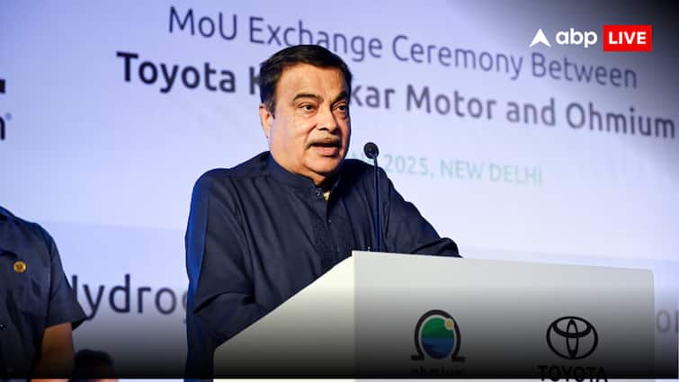 Union Minister Nitin Gadkari said during program in Nagpur that possibility of world war due to Israel-Iran and Russia-Ukraine conflict