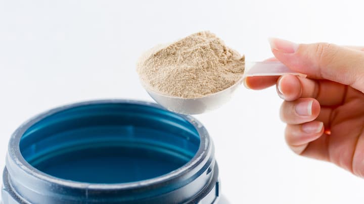 Protein Powders: Not everyone can cook protein-rich meals daily. A clean, gut-friendly protein powder (especially one without additives or artificial sweeteners) can be a good backup. (Image Source: Canva)