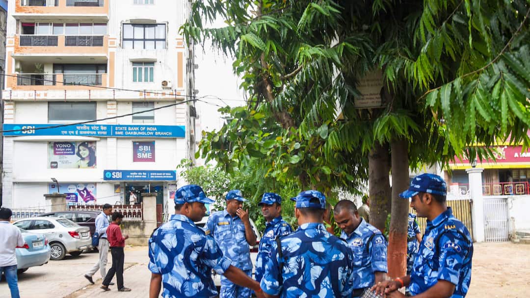 Bihar Patna STF Raid at Several Locations in Gopal Khemka Murder Case 2 People Detained ANN गोपाल खेमका हत्याकांड में कई ठिकानों पर STF का छापा, हिरासत में 2 लोग, कौन है शूटर?