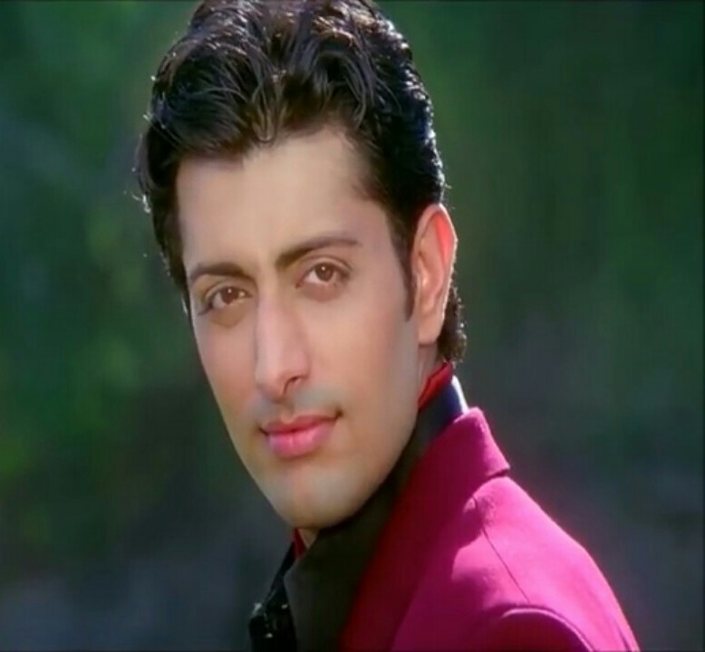 This actor was considering himself as a superstar from a film, then a career immersed?
