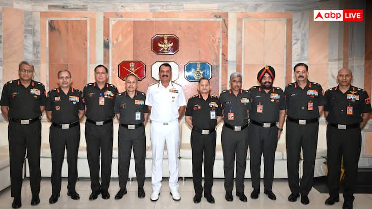 chiefs of all three armed forces discussed on joint operations in near future in conference in south block new delhi ann अगर कोई जंग हुई तो कैसे देंगे जवाब? दिल्ली में एयरफोर्स, नेवी और आर्मी की प्लानिंग; साउथ ब्लॉक में जुटे टॉप मिलिट्री कमांडर