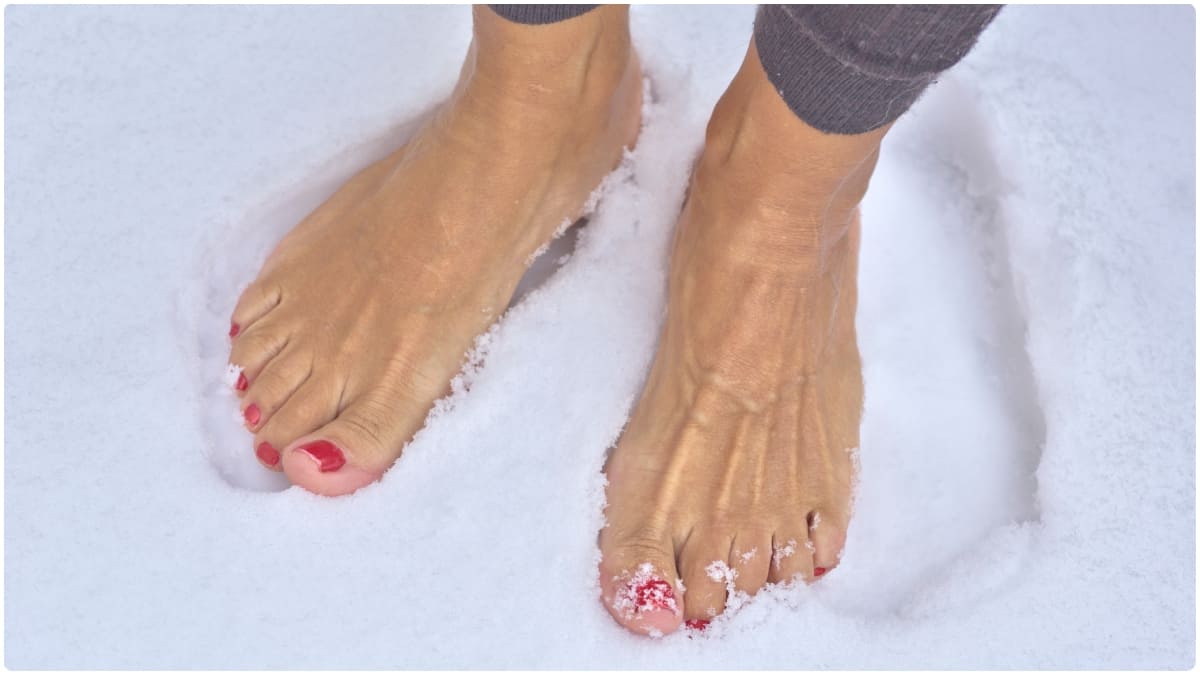 Cold Feet : పాదాలు ఎప్పుడూ చల్లగా ఉంటున్నాయా? నిర్లక్ష్యం చేస్తే ప్రమాదం, ఎందుకంటే?