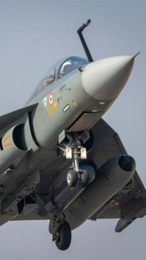 लढाऊ विमानांचे मायलेज किती असते?