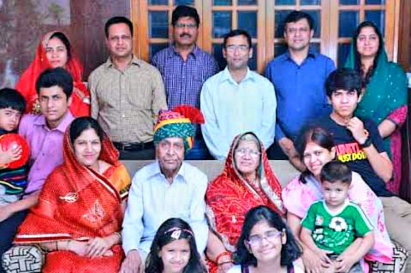 केंद्रीय रेल मंत्री अश्विनी वैष्णव पर टूटा दुखों का पहाड़, पिता दाऊलाल वैष्णव का निधन, AIIMS में ली अंतिम सांस