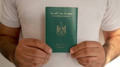 UAE New Golden Visa: भारतीयों की अब UAE में होगी गोल्डन एंट्री! लाइफटाइम के लिए मिलेगा वीजा, चुकाने होंगे इतने रुपए