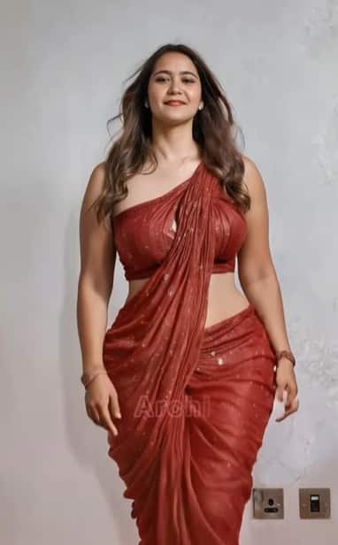 ਕੁੱਲ੍ਹੜ ਪੀਜ਼ਾ ਕਪਲ ਤੋਂ ਬਾਅਦ ਇਸ ਇੰਫਲੂਇੰਸਰ ਦਾ ਵੀਡੀਓ ਵਾਈਰਲ, ਇੰਟਰਨੈੱਟ 'ਤੇ ਮੱਚੀ ਤਰਥੱਲੀ...