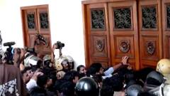 On Cam: SFI Members Storm Kerala University Campus Protesting Governor’s 'Saffronisation' Push