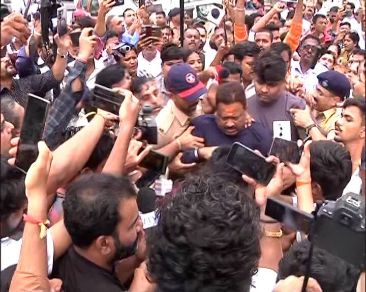 मीरा भाईंदरमध्ये आम्ही सर्व ठिकाणी पुरेसा बंदोबस्त नेमला आहे. महत्त्वाचे चौक, रेल्वे स्थानकं आणि जंक्शनच्या परिसरात बंदोबस्त नेमण्यात आला आहे.