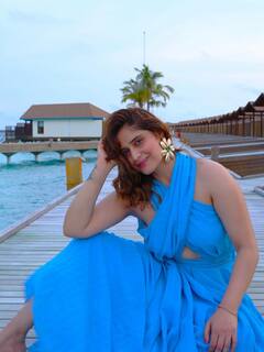 समंदर किनारे पति संग रोमांटिक हुईं आरती सिंह, लिखा एक थैंक यू नोट