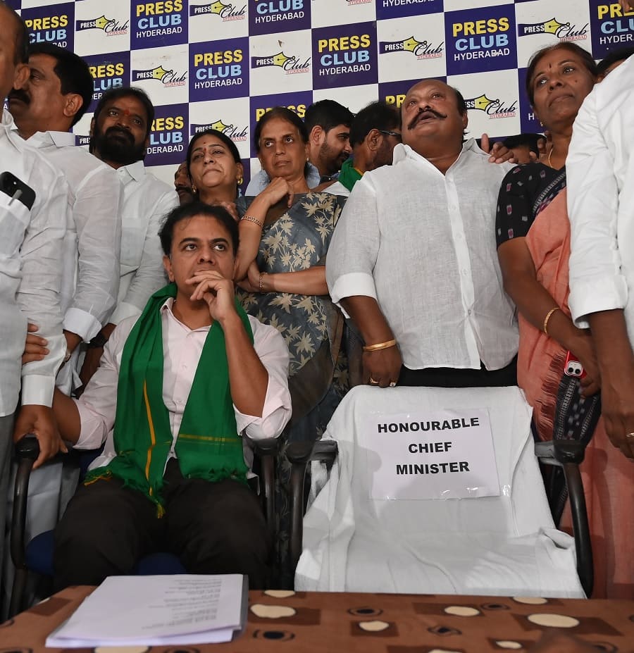 KTR Fires on Revanth Reddy: చర్చకు రాకుండా మాట తప్పడం, రచ్చ చేయడం రేవంత్ రెడ్డికి అలవాటే- ప్రెస్క్లబ్ వద్ద కేటీఆర్