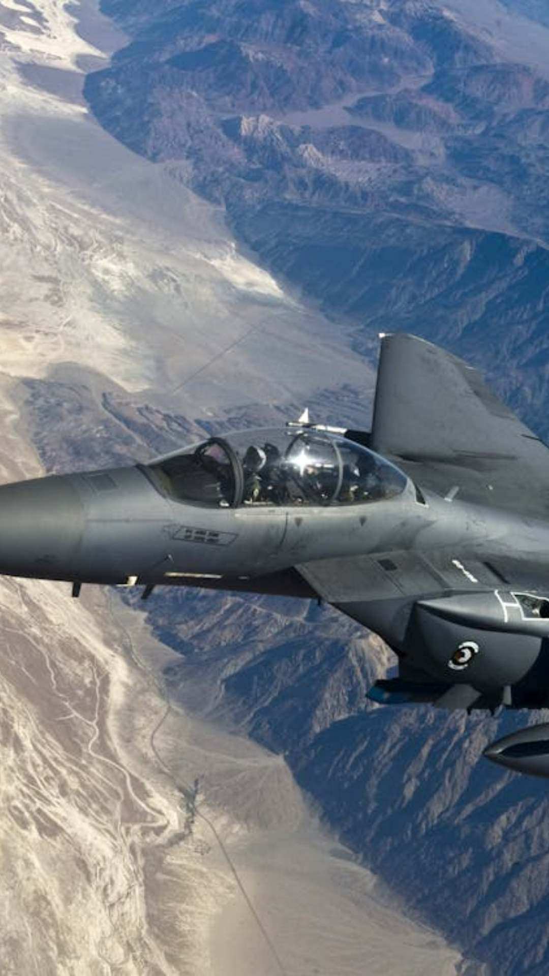 फाइटर प्लेन की माइलेज क्या होती है?