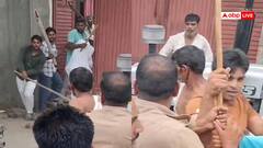 Watch: पुलिसवालों के सामने खूनी संघर्ष, जमकर चले लाठी-डंडे, शामली में बवाल का वीडियो वायरल