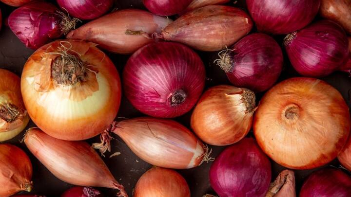 জার্নাল অফ নিউট্রিশন (২০২৪)-এ প্রকাশিত একটি গবেষণা অনুসারে, পেঁয়াজে বিদ্যমান অ্যান্টিঅক্সিডেন্টগুলি শরীরে ফ্রি র‍্যাডিকেল ধ্বংস করে, যা হৃদরোগ, ক্যান্সার এবং ডায়াবেটিসের মতো রোগের ঝুঁকি কমায়।