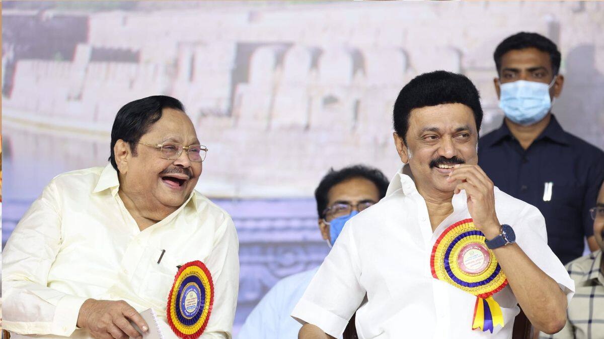 ‘துரைமுருகன் துறையில் முறைகேடு? – நீர்வளத்துறையையே குத்தகைக்கு எடுத்த ஊழியர்’ யார் இந்த பொதுப்பணி திலகம்..?