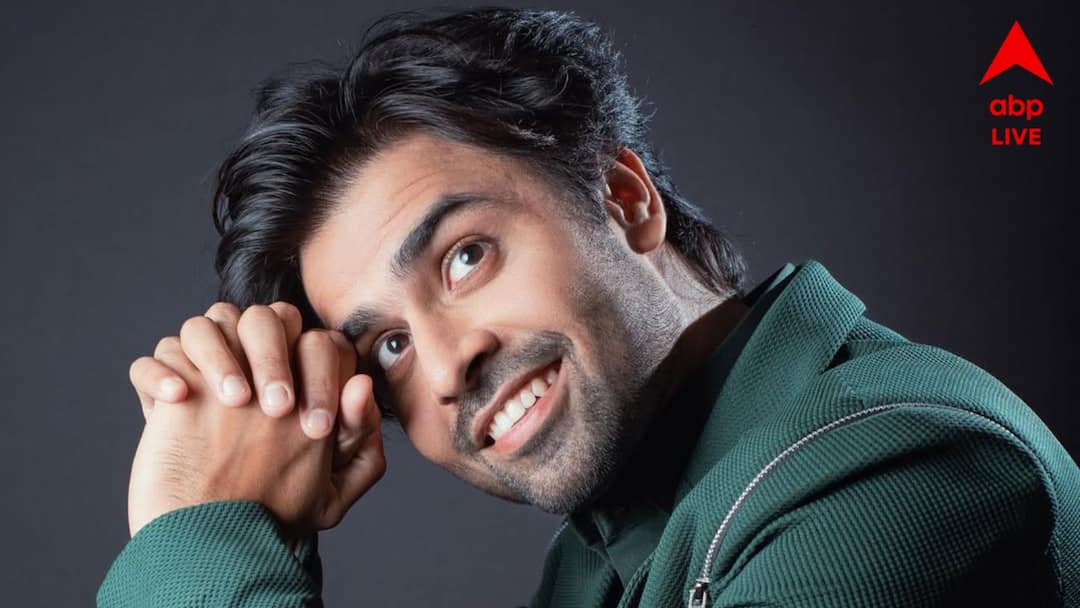 Jitendra Kumar reveals he kissed Ayushmann Khurrana on screen Entertainment News Bollwood Panchayat 4 Panchayat 4: চুম্বন দৃশ্য়ে নারাজ 'রিঙ্কি', তবে এর আগে পর্দায় এক নায়কের ঠোঁটে চুমু খেয়েছেন 'সচিবজী' জিতু!