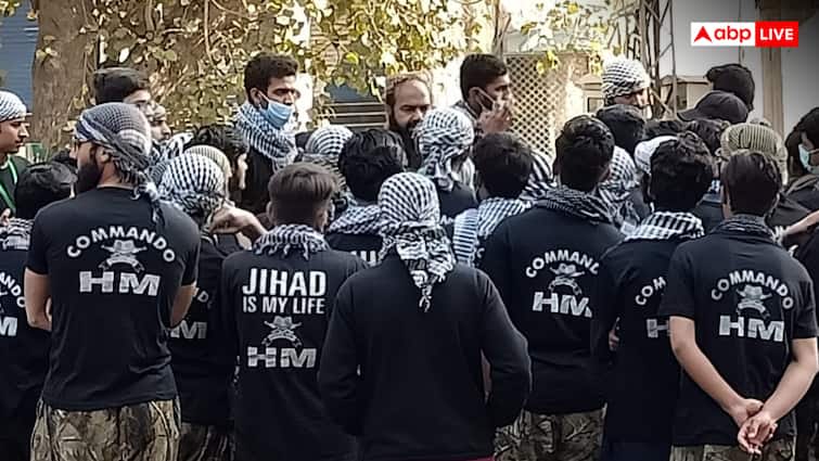बुरहान वानी के सम्मान में पाकिस्तान मैदान में! रावलपिंडी की सड़कों पर आतंकियों की परेड, भारत के