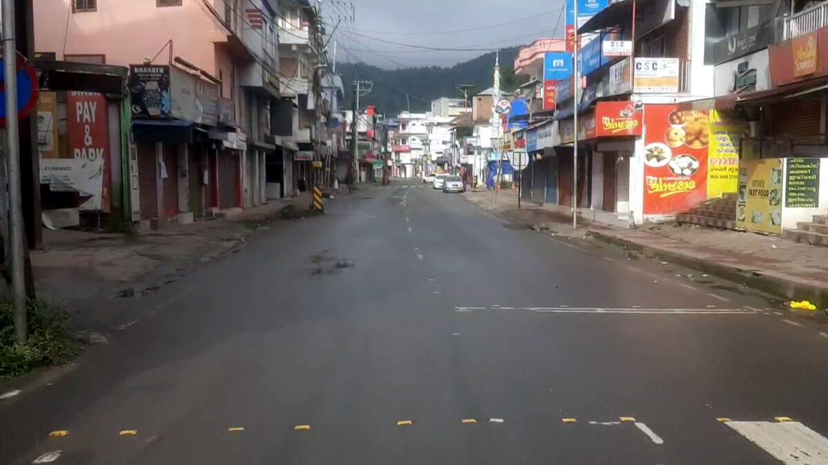 கேரளாவில் பேருந்து சங்கங்களின் வேலை நிறுத்தம்: பொதுமக்கள் அவதி! முக்கிய கோரிக்கைகள் என்ன?