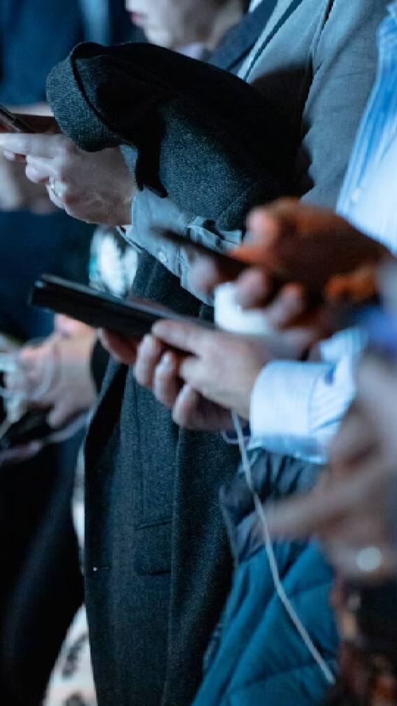 Digital Detox म्हणजे काय? जाणून घ्या त्याचे फायदे!