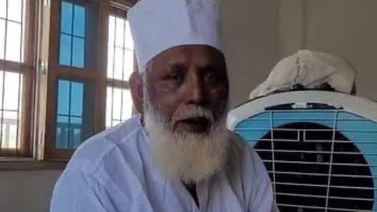 UP STF Arrested Chhangur Baba include three more accused on religious conversion case ann यूपी STF के हत्थे चढ़ा छांगुर बाबा, धर्मांतरण का चला रहा था नेटवर्क, चौंकाने वाले खुलासे