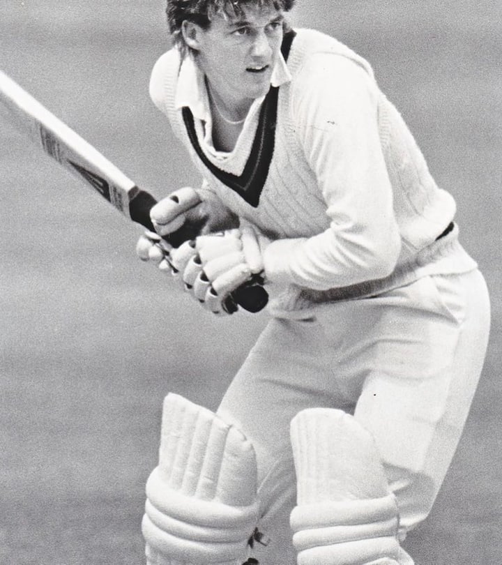 IAN Folley: England domestic cricketer Ian Foli also died on the field. Foli hit the ball under the eye while batting for the Whiteheven Cricket Club in 1993. He was taken to the hospital for eye surgery. Foli suffered a heart attack during anesthesia.