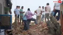 ग्रेटर नोएडा में निर्माणाधीन चार मंजिला इमारत जमींदोज, आसपास के मकानों समेत करोड़ों का नुकसान