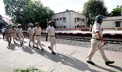 दरभंगा में 'नमो भारत' को रोका, जहानाबाद में SDM और डिप्टी SP की गाड़ी रोकी | बिहार बंद की तस्वीरें