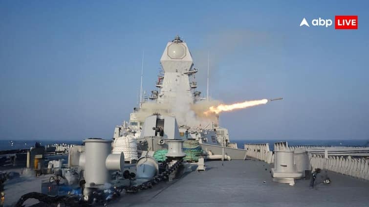 DRDO developed indigenous anti submarine rocket eraser to kill enemy submarines ann समंदर में हलचल से पाकिस्तान परेशान! इंडियन नेवी ने 15 दिनों में दागे 17 रॉकेट, आखिर भारत बना क्या रहा है?