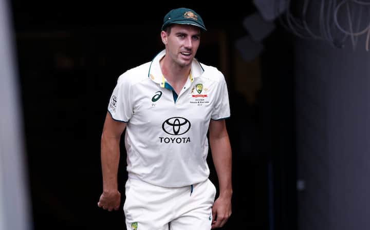 ऑस्ट्रेलियन क्रिकेट टीम की टेस्ट जर्सी की कीमत ऑस्ट्रेलियन डॉलर में लगभग 130 डॉलर हैं. जो कि भारतीय रुपये में 7000 हजार रुपये के आसपास है.