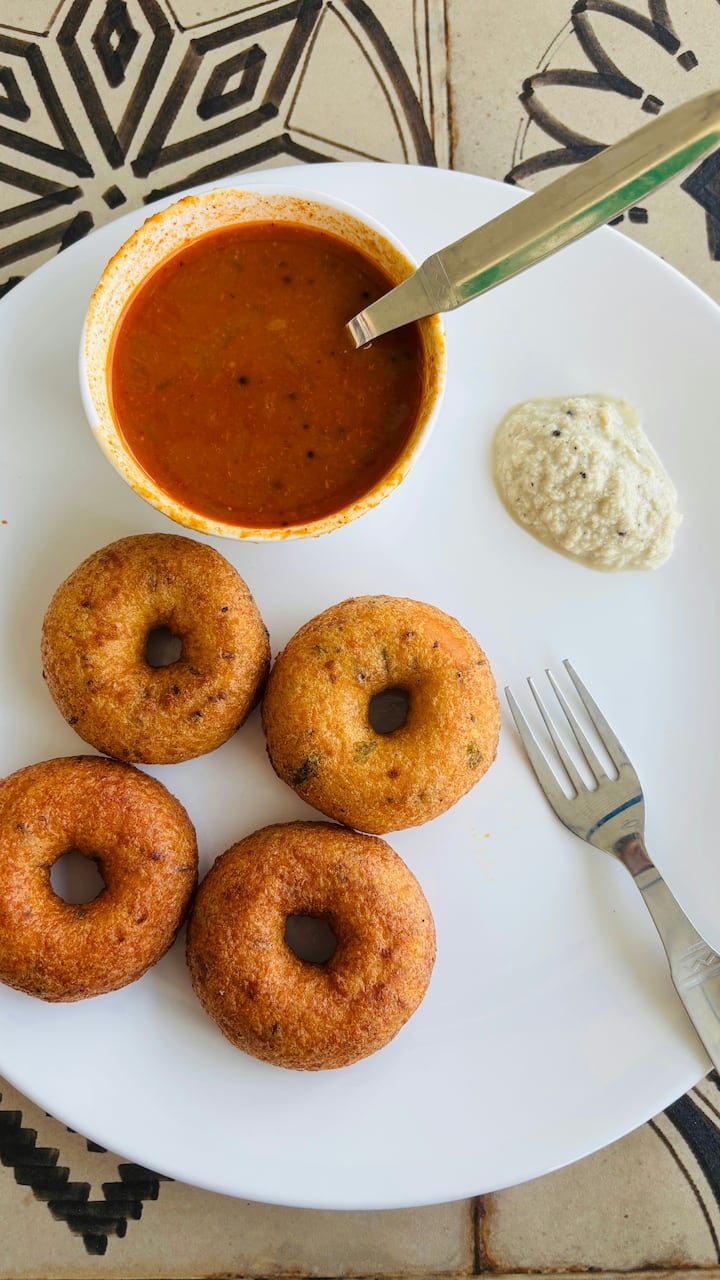 जर तुम्हाला नाश्त्यासाठी भरपूर पदार्थ आवडत असतील, तर तुम्ही फॅमिली-लव्हर आणि सांस्कृतिकपणे जपणारे आहात. तुम्हाला वेळ घेऊन नाश्ता करण्याची सवय आहे आणि तुम्ही जीवनात प्रेम आणि स्नेहाला महत्त्व देता.