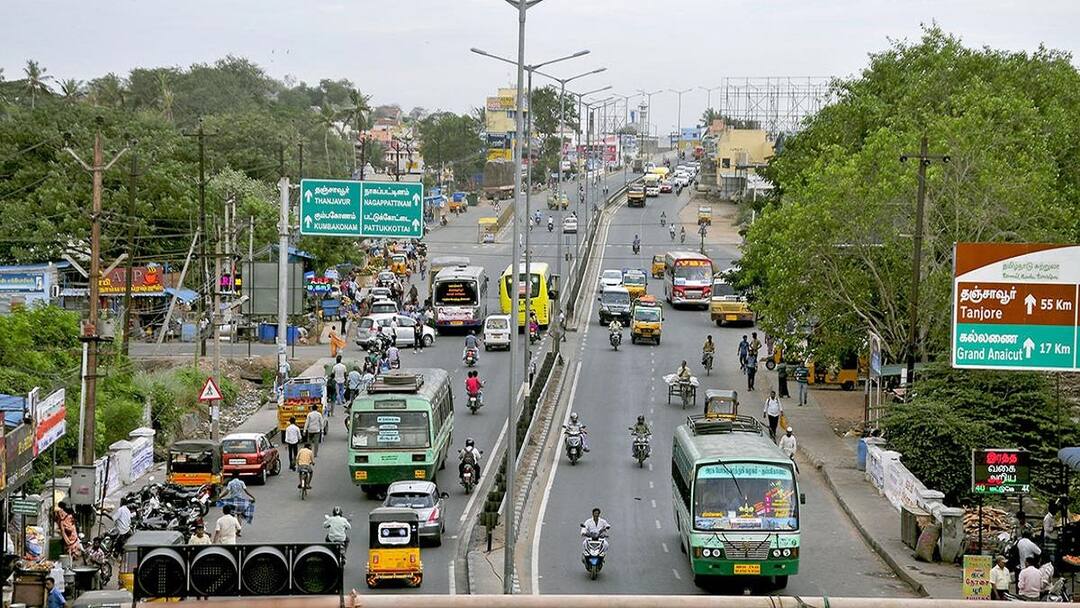 திருச்சி மாநகரின் முக்கிய சாலைகளில் இது வேணும்... பொதுமக்கள் கோரிக்கை என்ன?