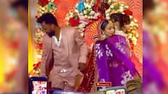 ਲਾੜੀ ਨੂੰ ਜੱਫੀ ਪਾ ਕੇ... ਲਾੜੇ ਨੂੰ ਮਾਰਿਆ ਜ਼ੋਰਦਾਰ ਥੱਪੜ, ਮੁੰਡੇ ਦੀ ਮਸ਼ੂਕ ਨੇ ਅਜੀਬ ਤਰੀਕੇ ਨਾਲ ਮਾਰੀ ਵਿਆਹ ‘ਚ ਐਂਟਰੀ, ਦੇਖੋ ਵੀਡੀਓ