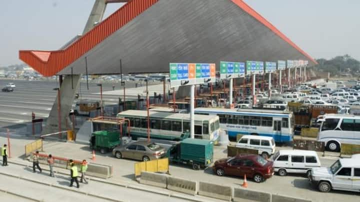 इसके अलावा अगर उस फास्टैग से जुड़ा अकाउंट किसी और के नाम पर है. और आप उससे पेमेंट करा रहे हैं. तो ट्रांजैक्शन में गड़बड़ी आ सकती है. विवाद होने पर बैंक या टोल ऑपरेटर को आप सबूत के तौर पर कुछ नहीं दिखा पाएंगे.