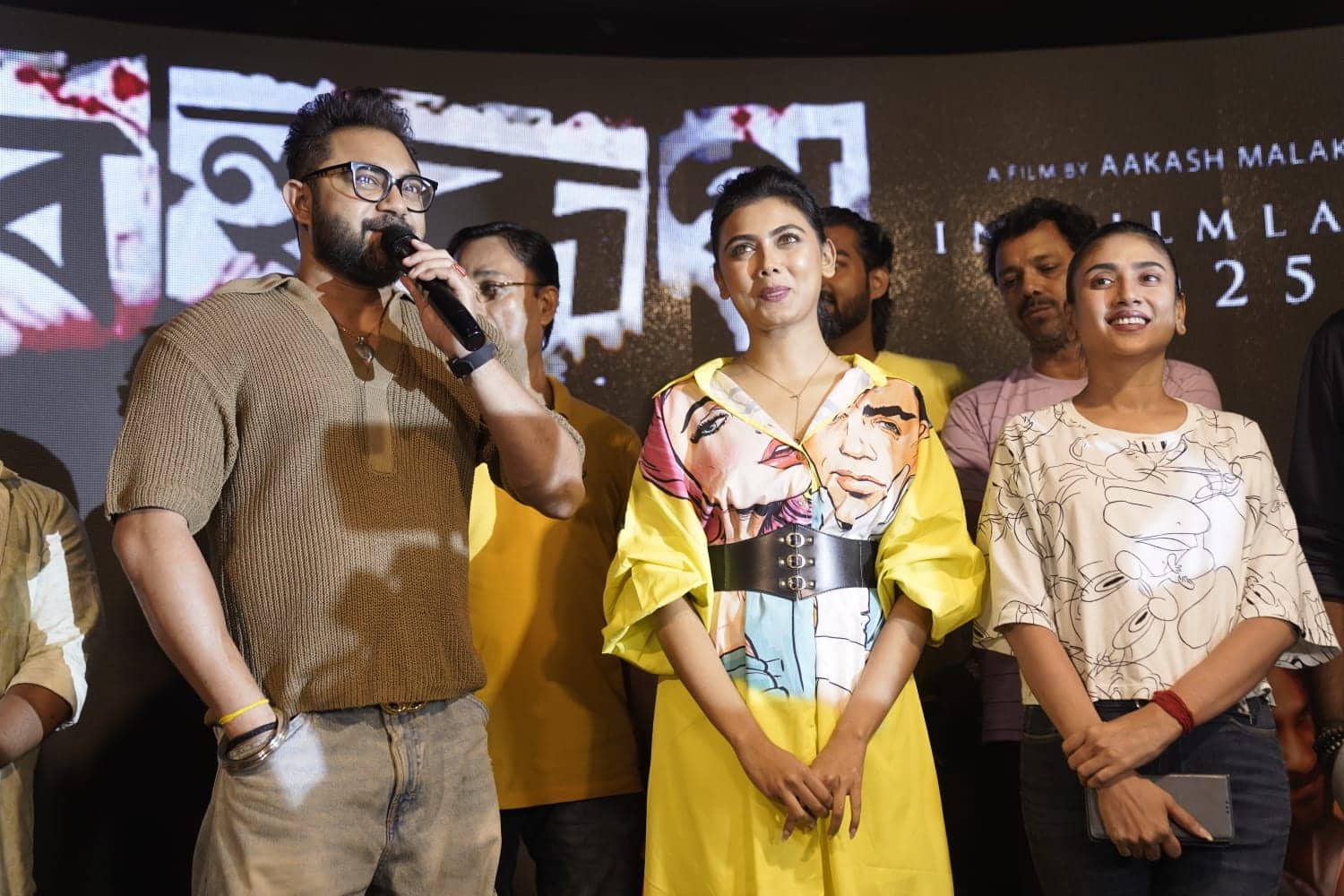 Soham Chakraborty: 'আয়নার সামনে দাঁড়িয়ে নিজেকে চিনতে পারিনি..', কোন ঘটনার কথা মনে পড়ল সোহমের?