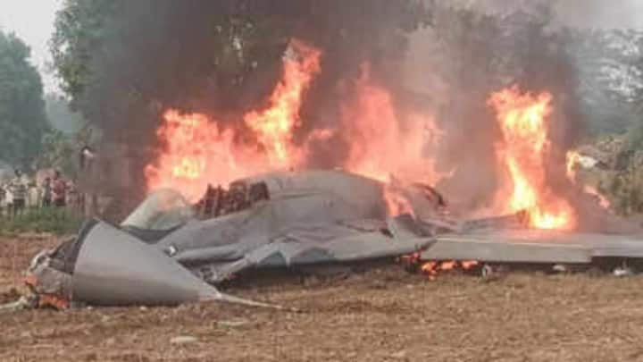 भारत के पास डेडिकेटेड अटैक एयरक्राफ्ट की संख्या 130 है, जो कि पाकिस्तान के 90 विमानों से कहीं ज्यादा है. इन फाइटर जेट्स में सुखोई, मिराज और राफेल जैसे विमान शामिल हैं.