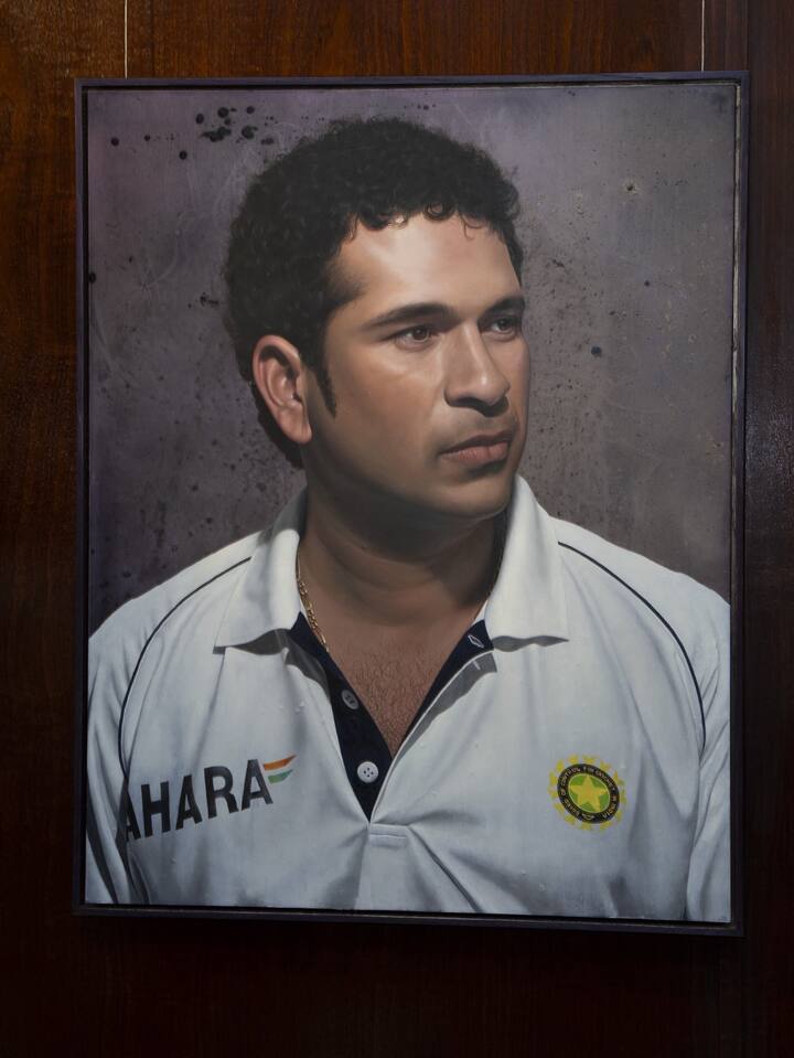 लॉर्ड्समध्ये पोट्रेटचे अनावरण झाल्यानंतर सचिन तेंडुलकर म्हणाला की,  मी पहिल्यांदा लहान वयात 1988 साली लॉर्ड्सला आलो होतो. 1989 मध्ये स्टार क्रिकेट क्लबच्या टीमसोबत पुन्हा तिथे जाण्याची संधी मिळाली. आणि तेव्हा पॅव्हिलियनजवळ उभा राहून या ऐतिहासिक जागेचं दर्शन घेत होतो आणि मनात शांतपणे मोठी स्वप्नं पाहत होतो.