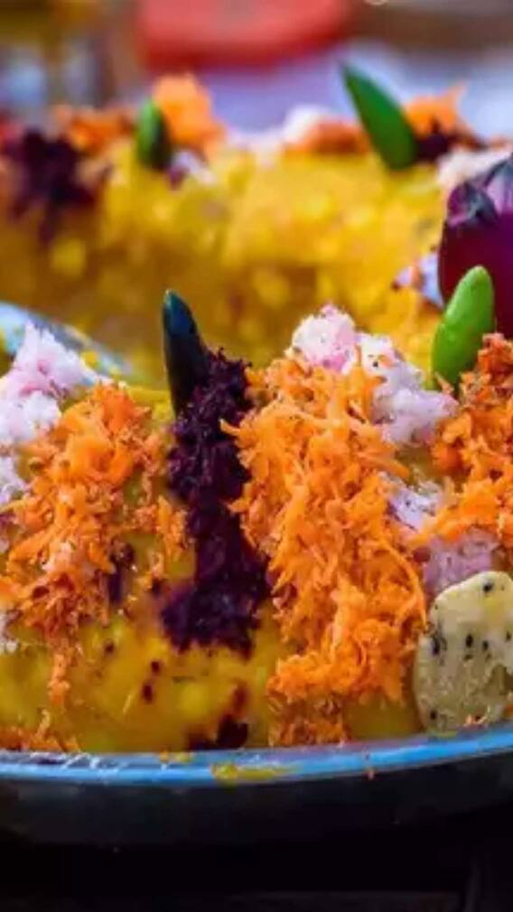 दिल्ली के स्ट्रीट फूड का ऐसा तड़का, जो हर खाने वाले की जुबान पर चढ़ जाए