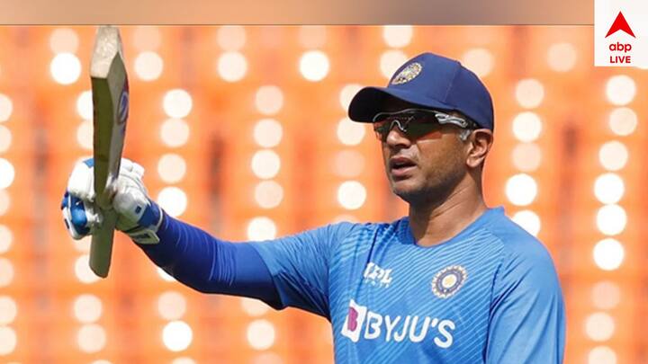 প্রাক্তন ভারত অধিনায়ক রাহুল দ্রাবিড় লর্ডসে ব্য়াট হাতে রান পেয়েছেন।